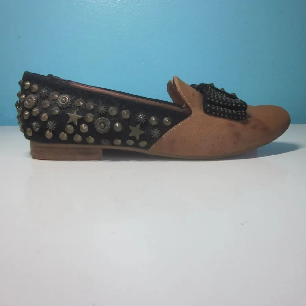 Jeffery Campbell Womens Size 7.5 Slip On Flats Studded Bow Loafer Tan / Black